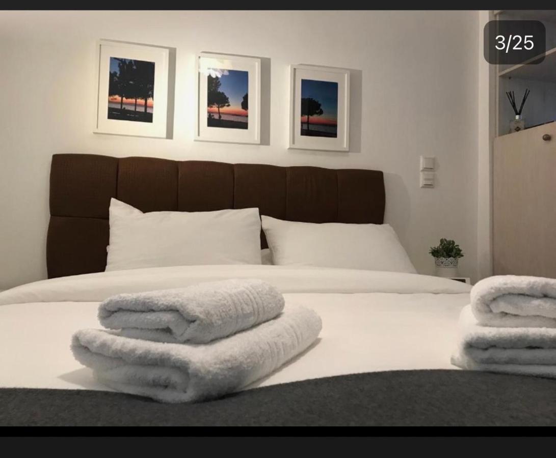 Small Budget Diamond Apartment In Agias Sofias. Tesalonika Bagian luar foto